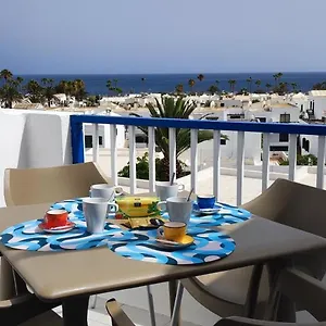 https://apartamento-oasis-azul-vista-oceano.in-canary-islands.com