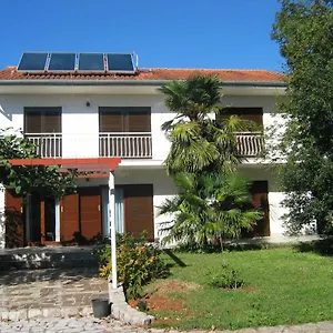 https://apartments-cerovic.primorje-gorskikotar.com